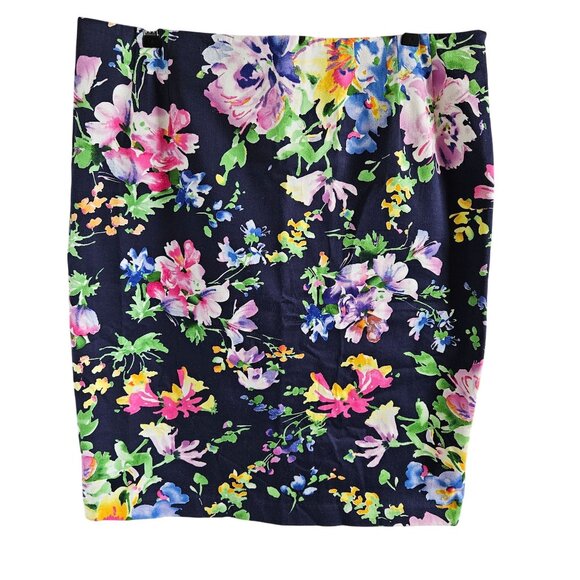 Lauren Ralph Lauren Dresses & Skirts - Lauren Ralph Lauren NWOT Woman Size 14 Skirt Floral Straight Skirt Back Slit